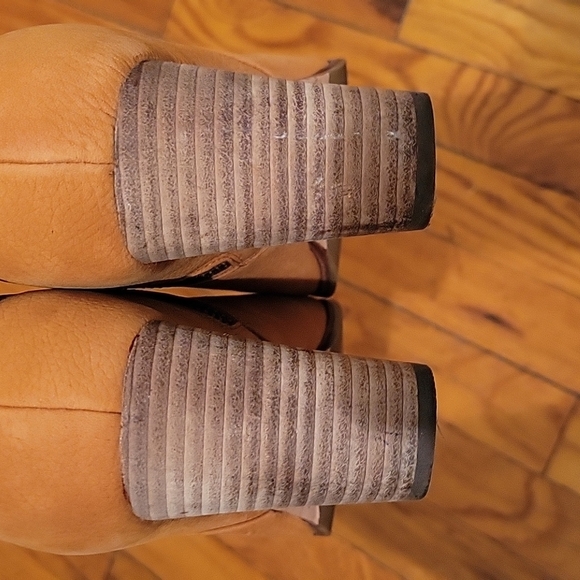 Cole Haan & Nike Air collaboration booties 7.5 Outdoors Hiking Cold Weather - Picture 4 of 6